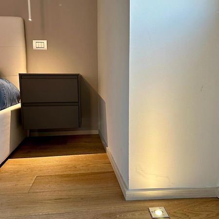Lr Deluxe Apartments - Fondazione Prada - Metro M3 米兰 外观 照片
